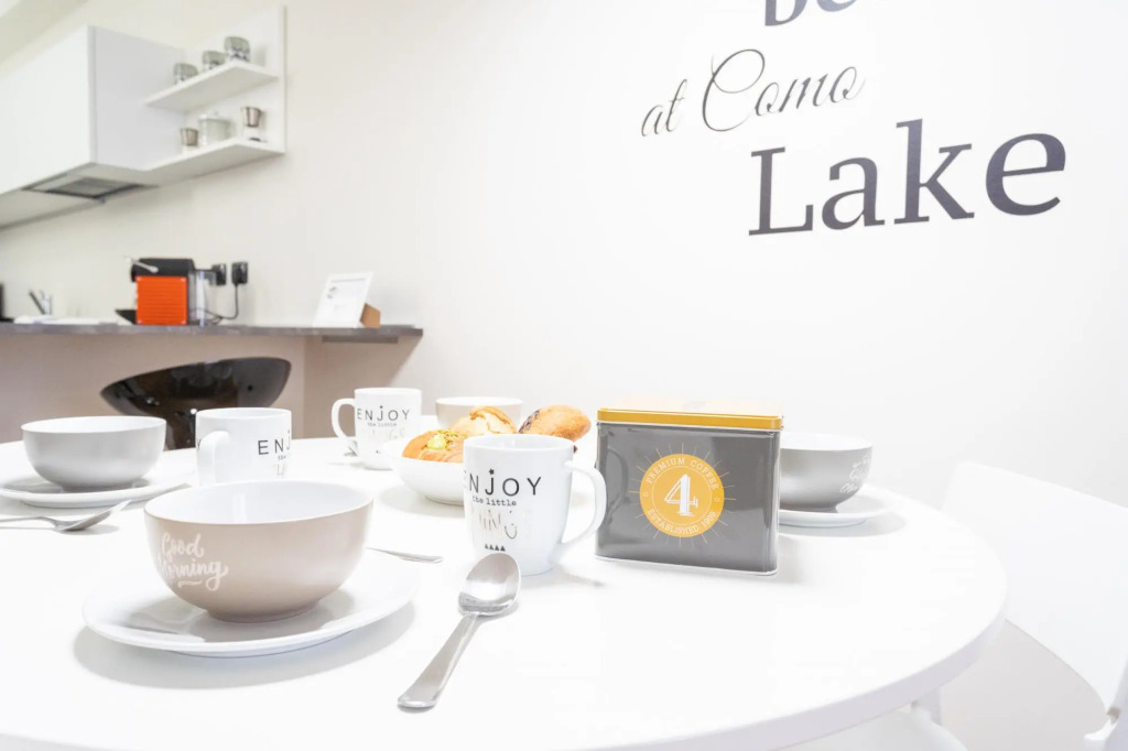 Da Pia in Historycal Como City Centre by Rent all Como