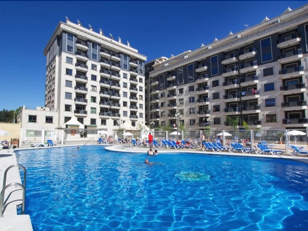 Apartamentos Nuria Sol A 2