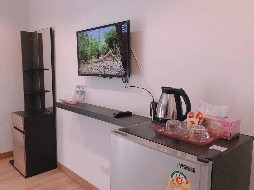 Living at Sphere Family room
