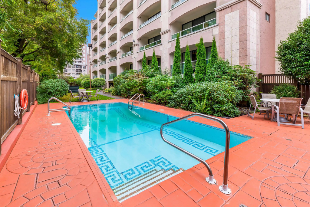 Best Western PLUS Inner Harbour Hotel