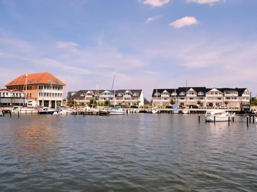 Holiday Apartment sea Breeze