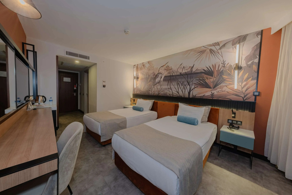 Best Western Plus Khan Hotel