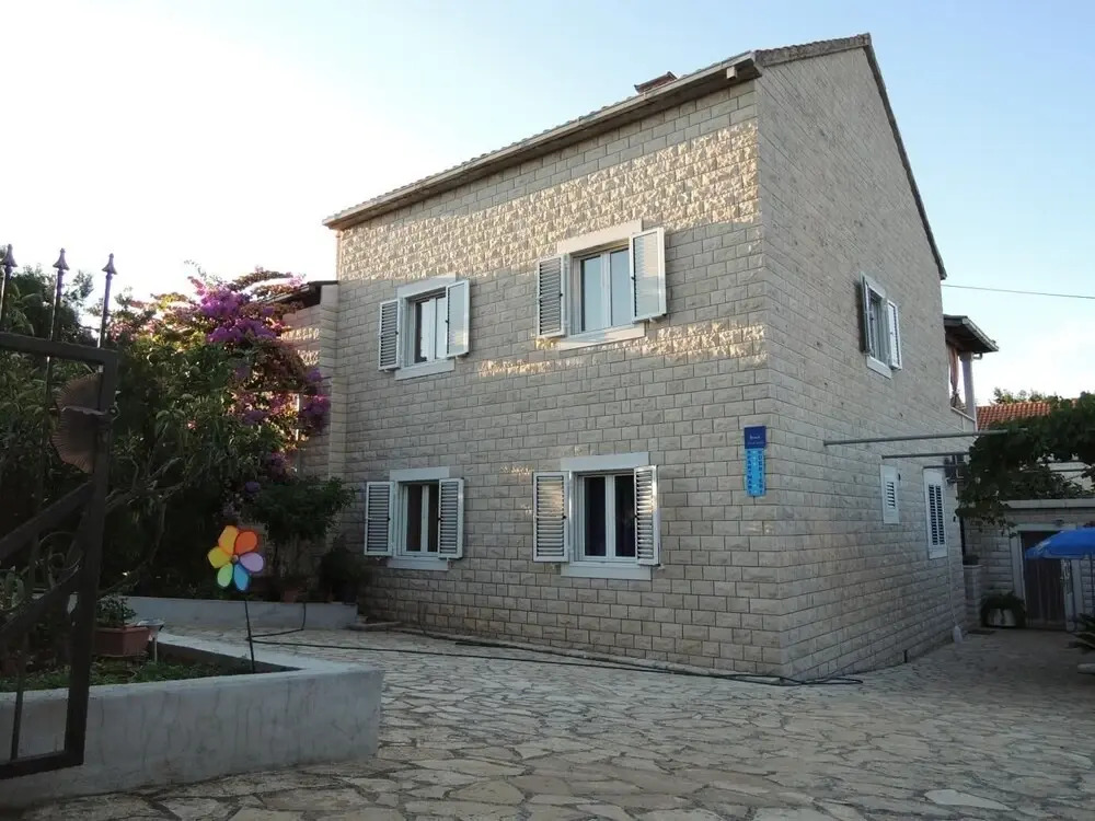 Jak - Comfortable Apartments - A2-gornji