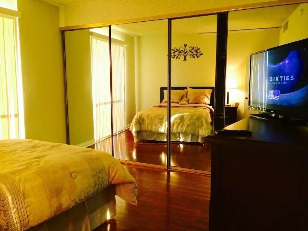 888 Convention Center 1 Bedroom Condos
