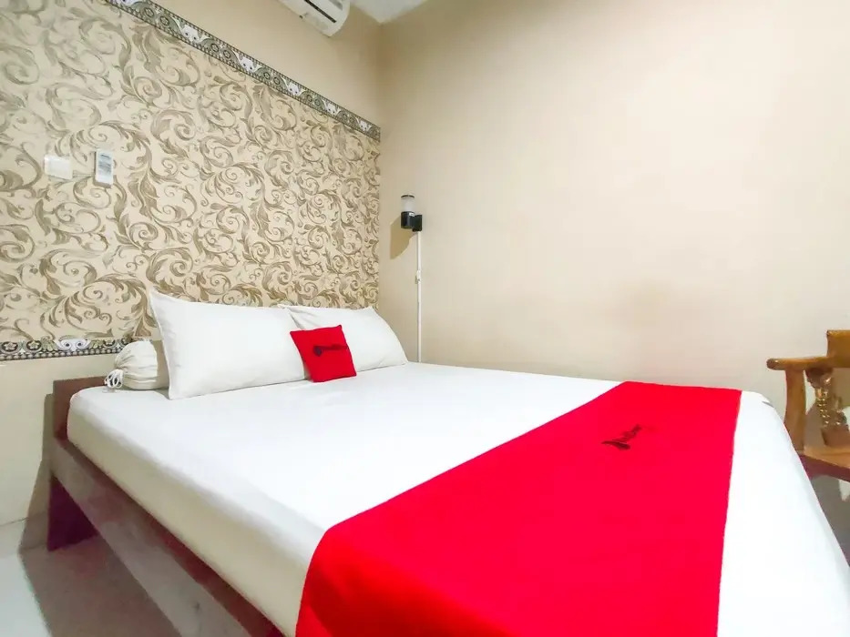 RedDoorz Syariah at Graha Adi Karya Kartasura