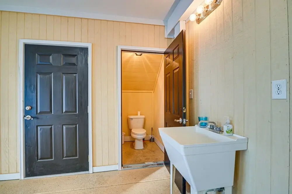 Spacious Murrells Inlet Home - Walk to Beach!