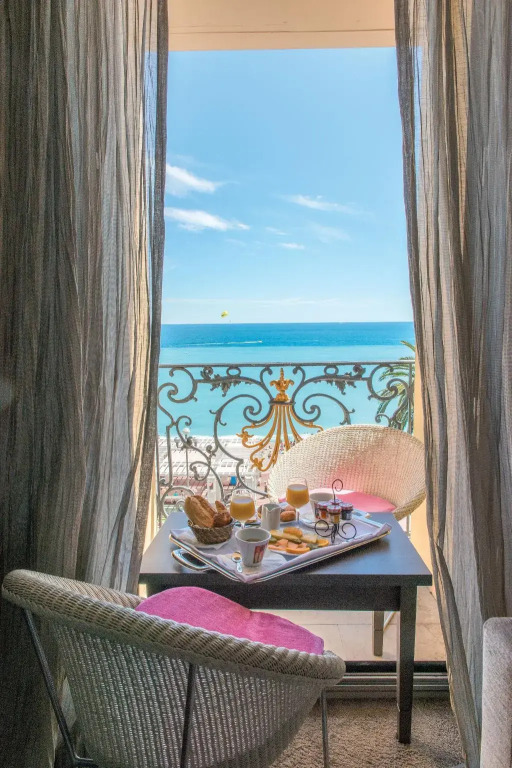 Hôtel Le Royal Promenade des Anglais