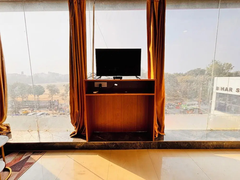 Aqoss Hotel