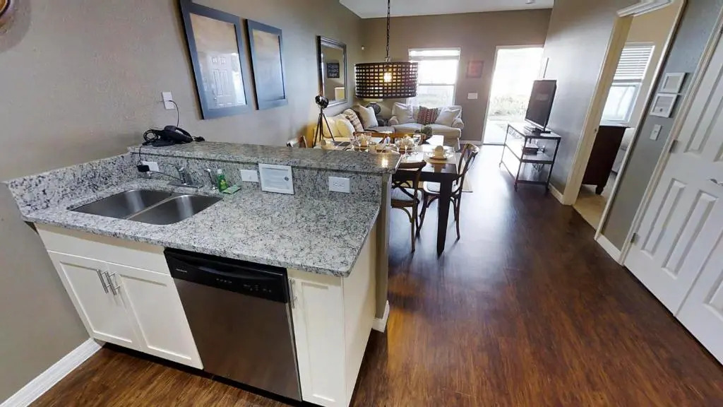 Cozy 3 BD Townhome 2 king beds Close to Disney 1503