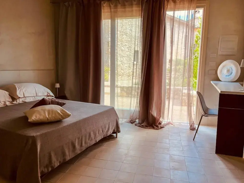 Borgo del Lago