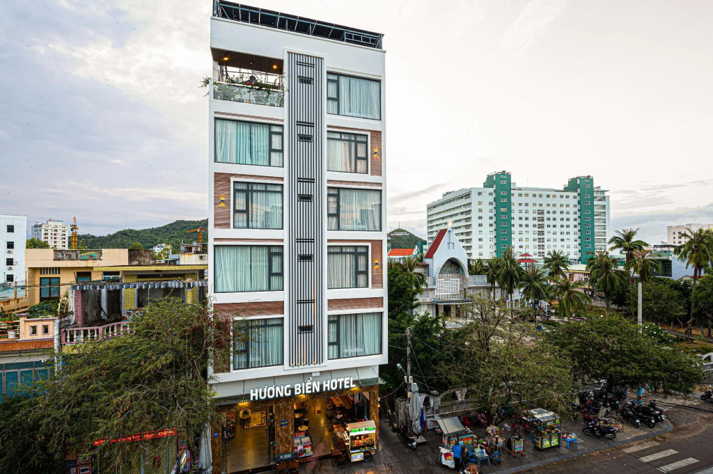 Hương Biển Hotel
