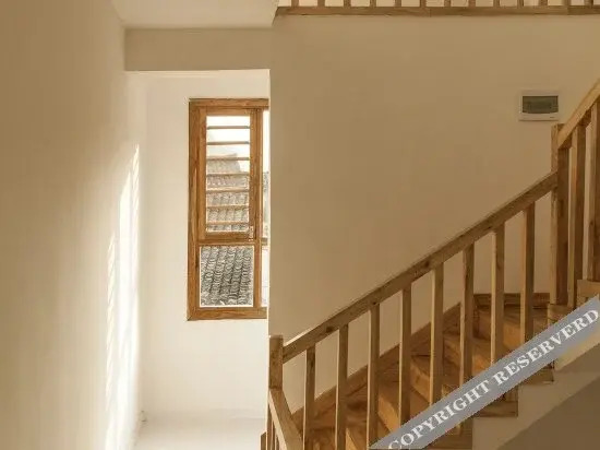 12 Rooms Inn