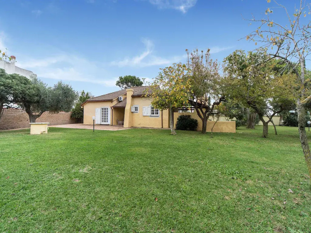 Beautiful Holiday Home in Ardea With Garden