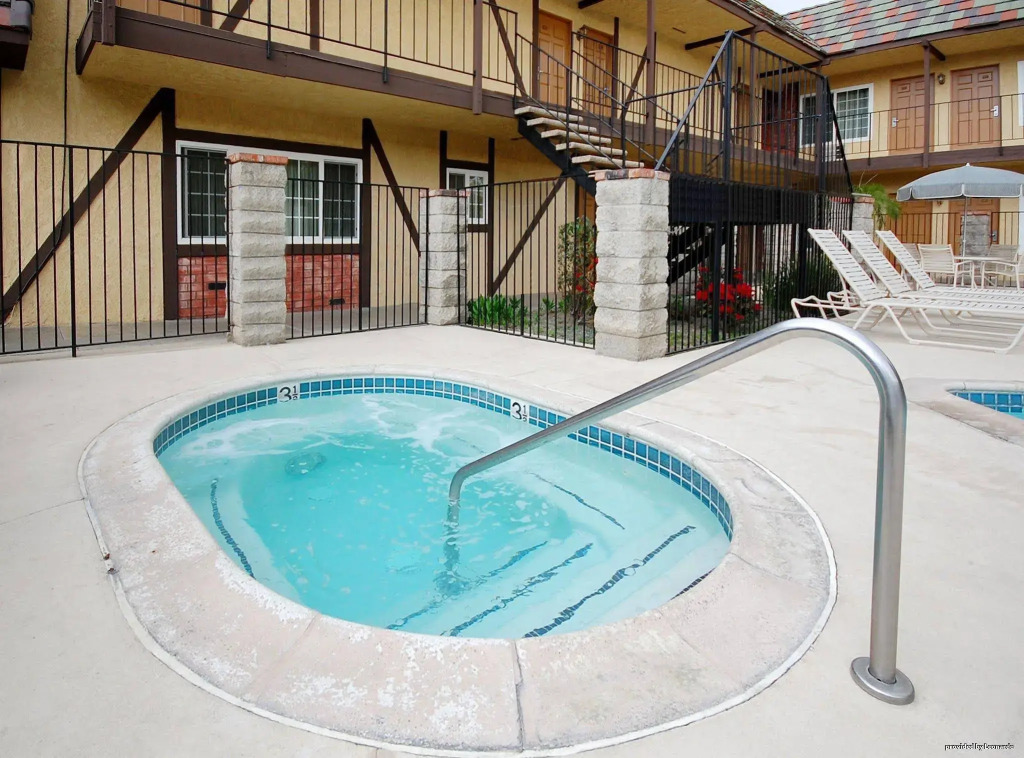 Studio 6 Corona, CA West