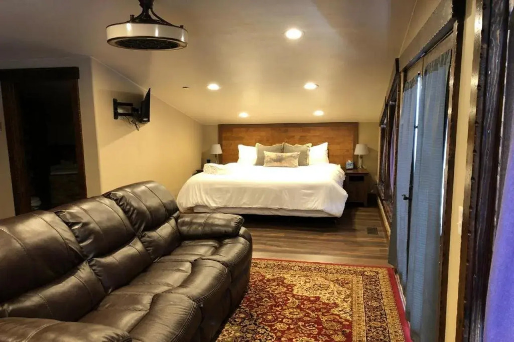 Zion Cliff Lodge