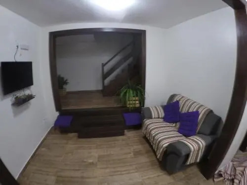 Hostel Toca Do Lobo