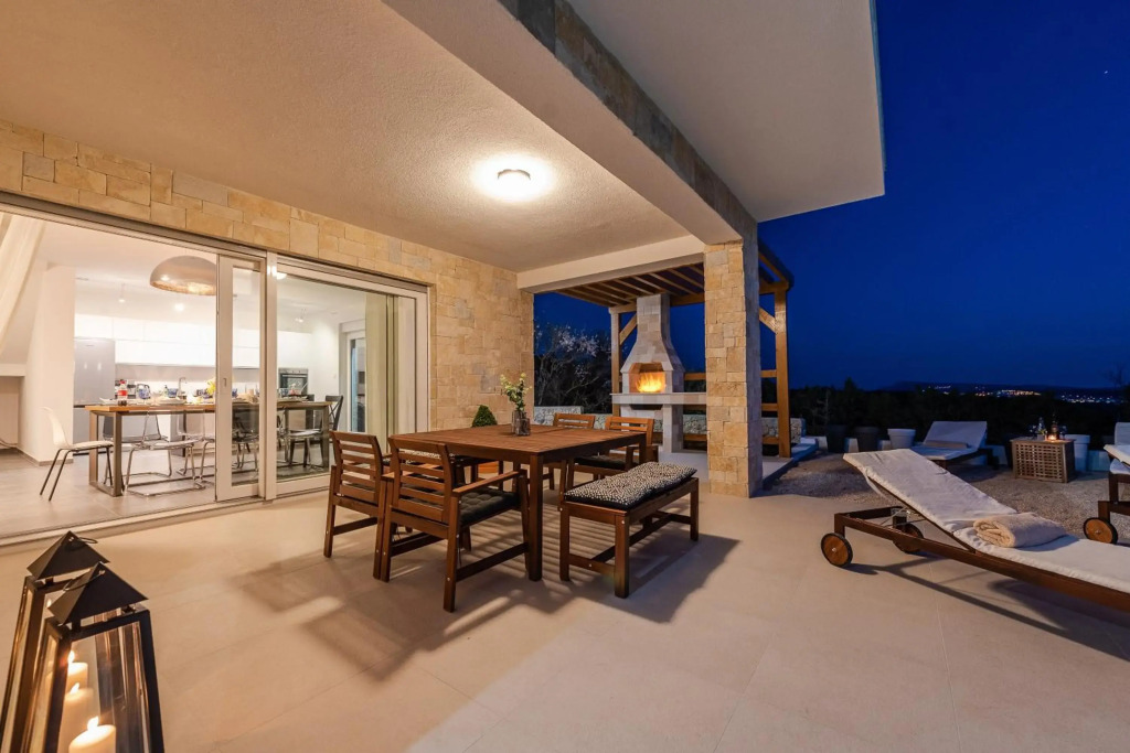 Villa Olea, luxury retreat with nature blend