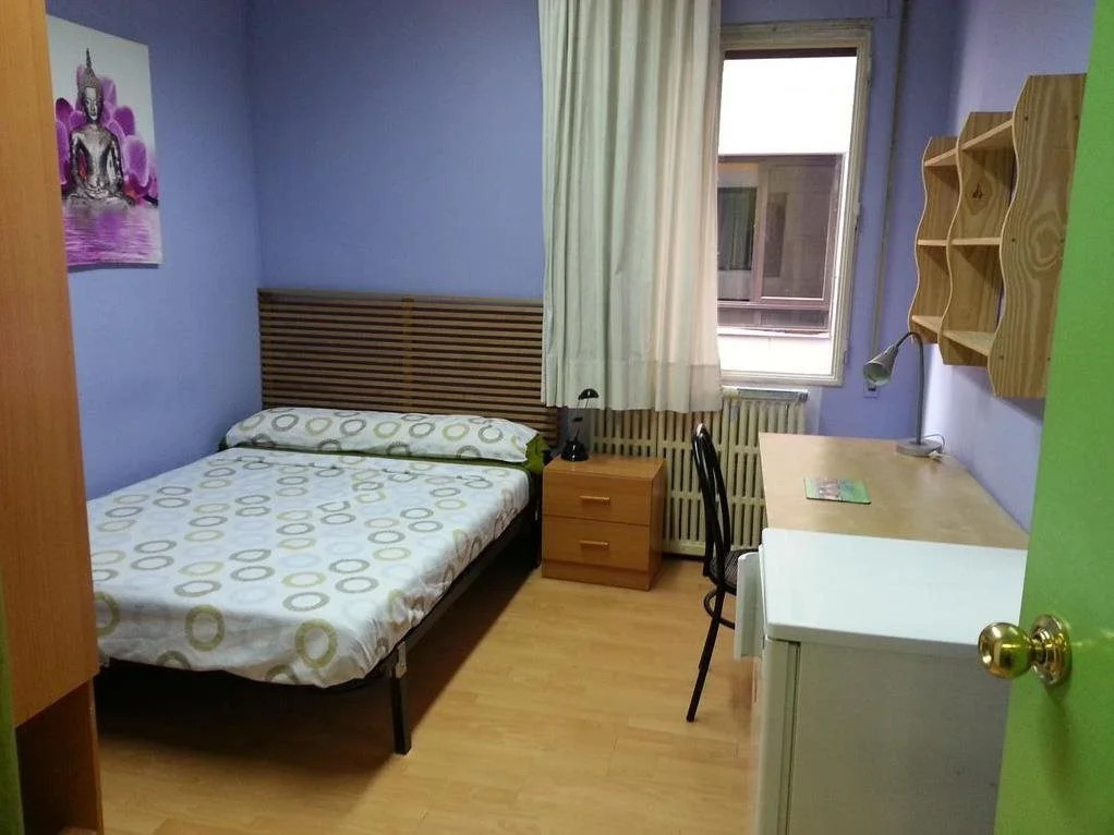 San Marius Muntaner  Hostel