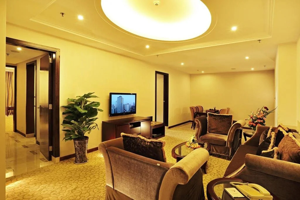 Haikou Baofa Shengyi Hotel