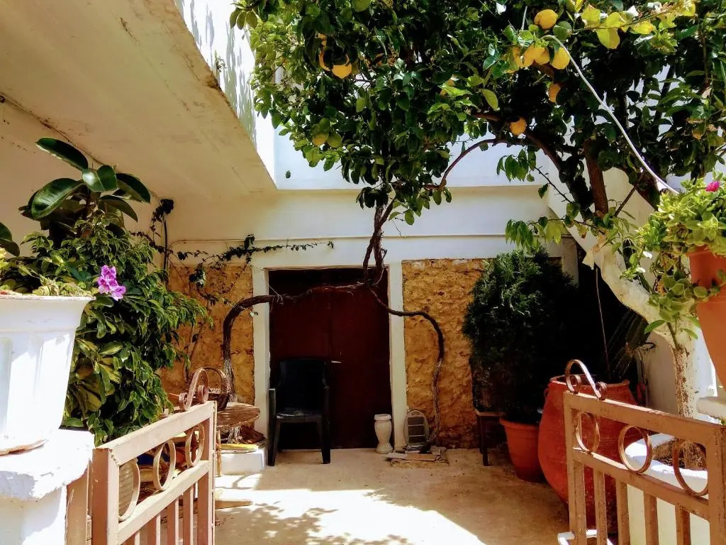 Three Bedroom Apartment in City Center with Sea View near the Beach