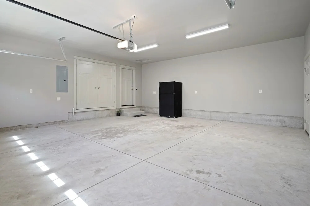 Manzanita 3 Bedroom Home by RedAwning
