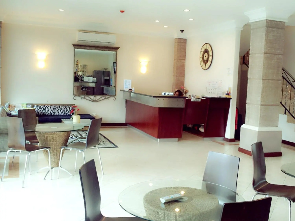 Valentinos Hotel