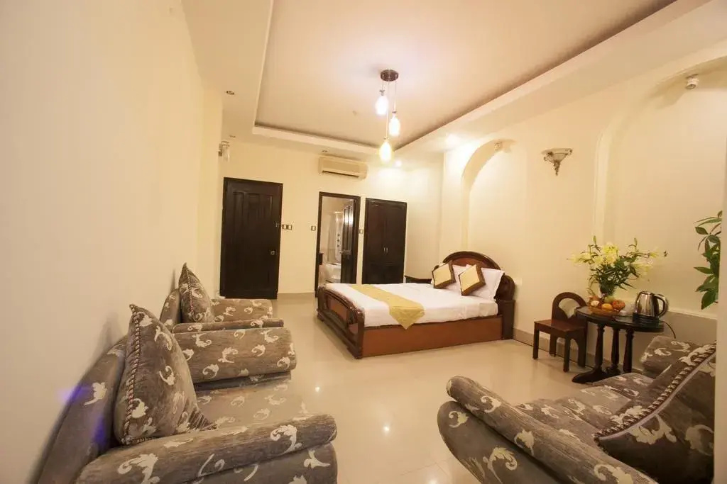 S79 Thanh Thu Hotel