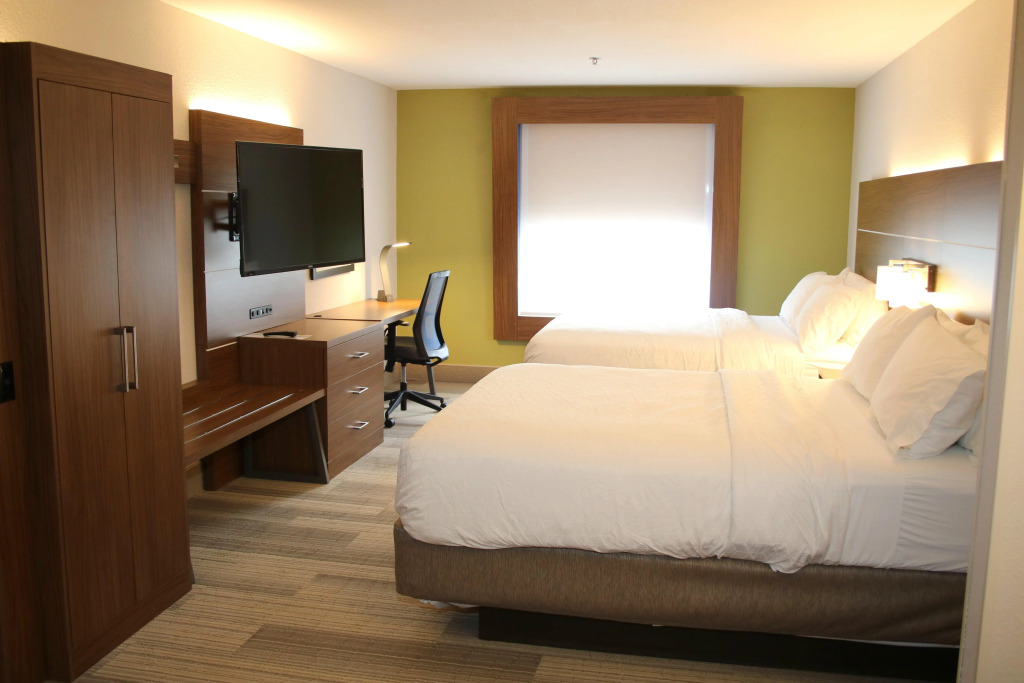 Holiday Inn Express by IHG