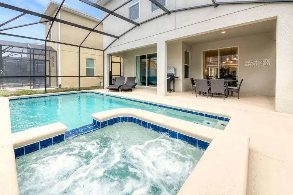 Super Cozy- Sleeps 22 w Pool Amenities Pass