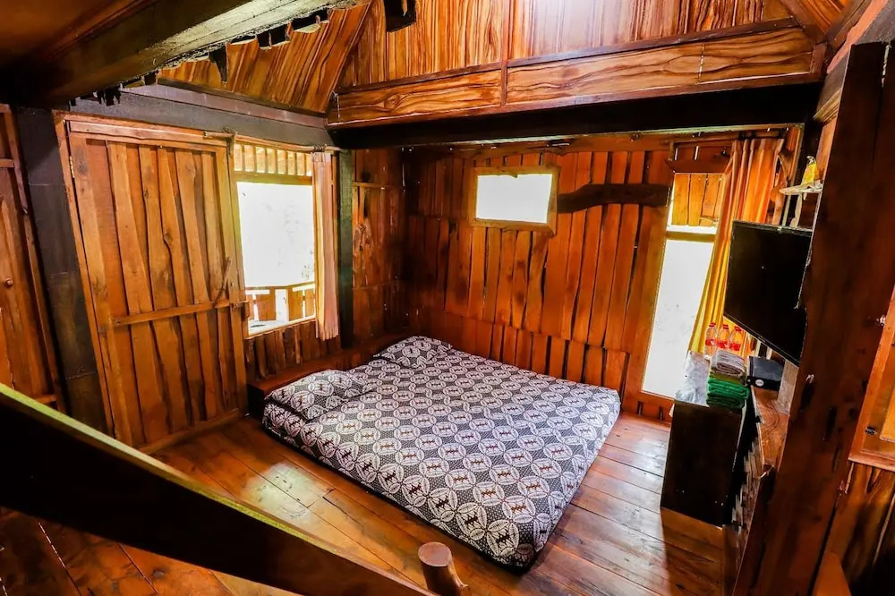Rimbono Homestay
