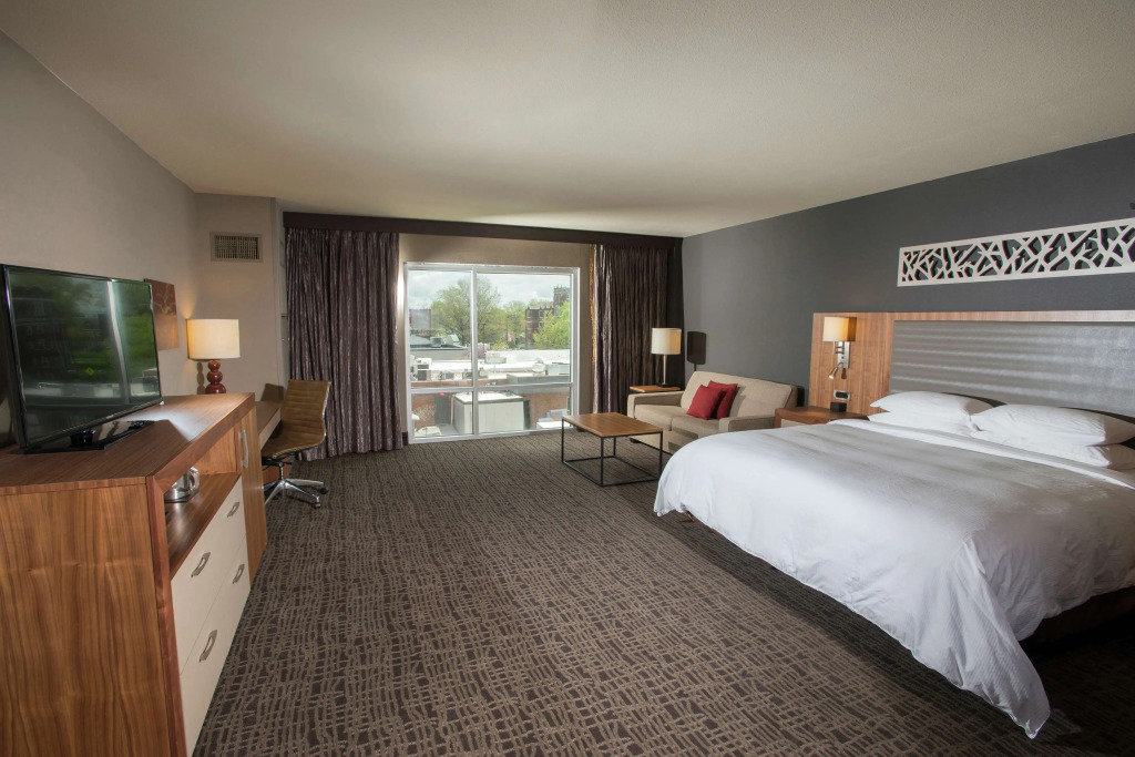 The Broadway Columbia - a DoubleTree by Hilton Hotel