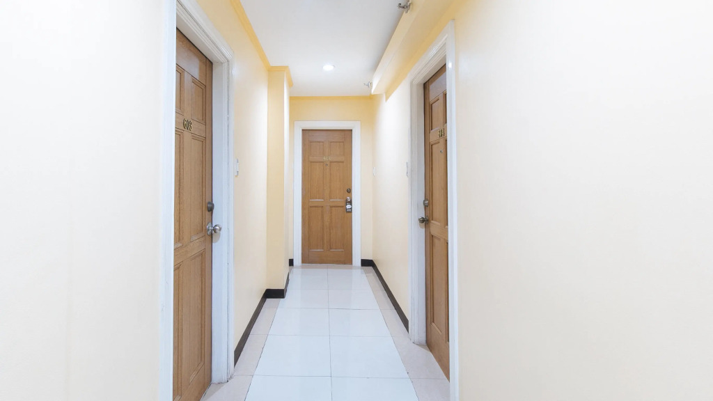 RedDoorz Plus @ Better Living Paranaque