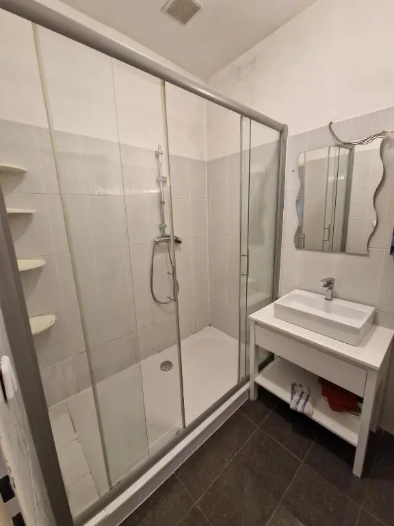 Central City Apartment 6