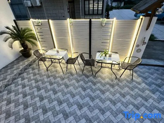 Tinghai Boutique Hostel