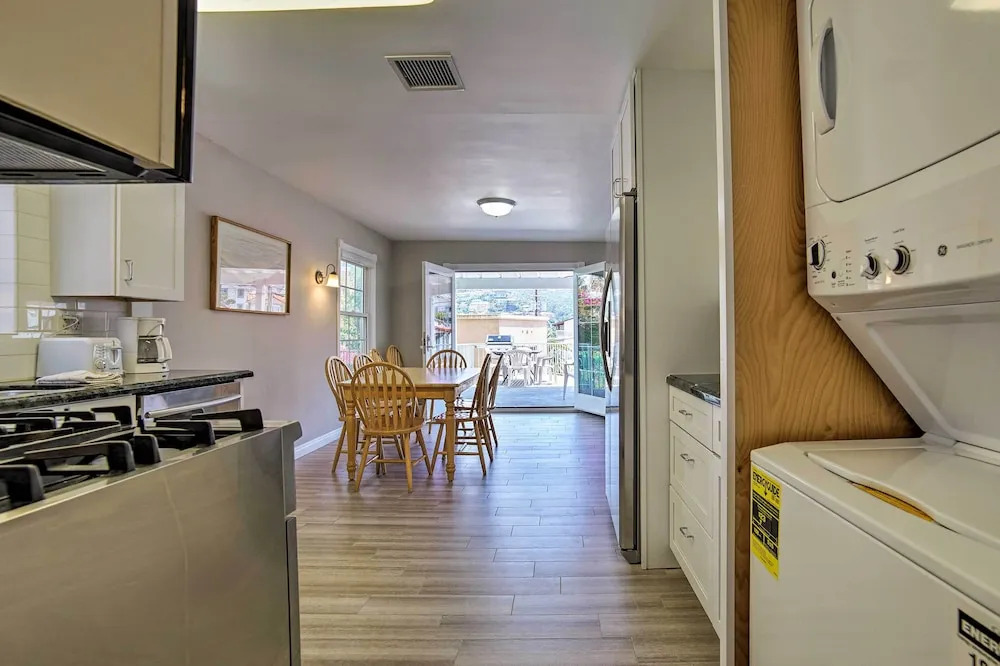 Walk to Beach: Condo w/ Patio on Catalina Island