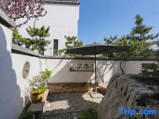 Guizhifang Private Hot Spring Vacation Apartment (Guantang Hot Spring Resort)
