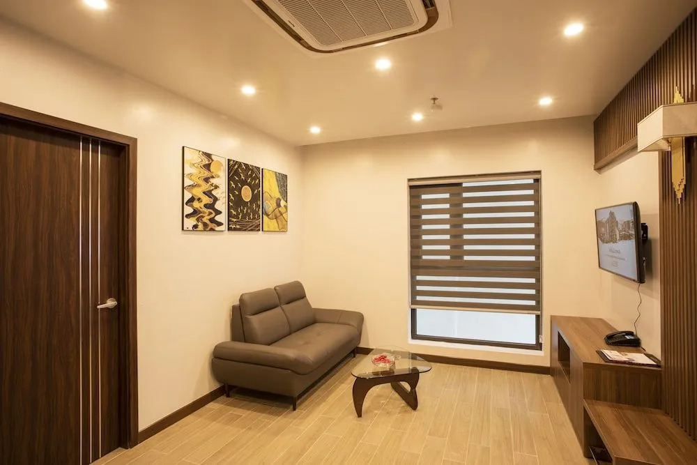 ZEN RIVERSIDE HOTEL & RESIDENCES