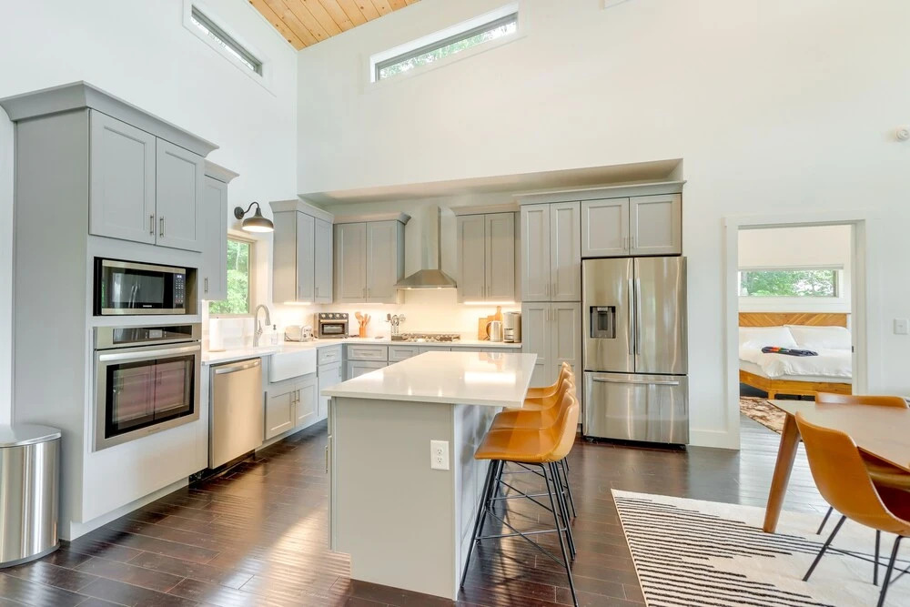 Mid-century Modern Home w/ Hot Tub & Mtn Views!