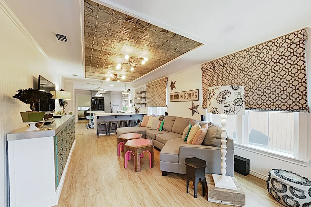 Updated West North Inn, Walk To Schlitterbahn 3 Bedroom Home