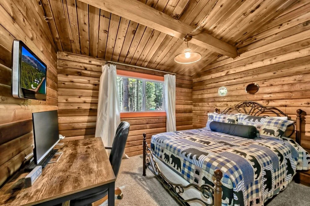 1577a The Tahoe Lazy Bear 3 Bedroom Cabin by RedAwning