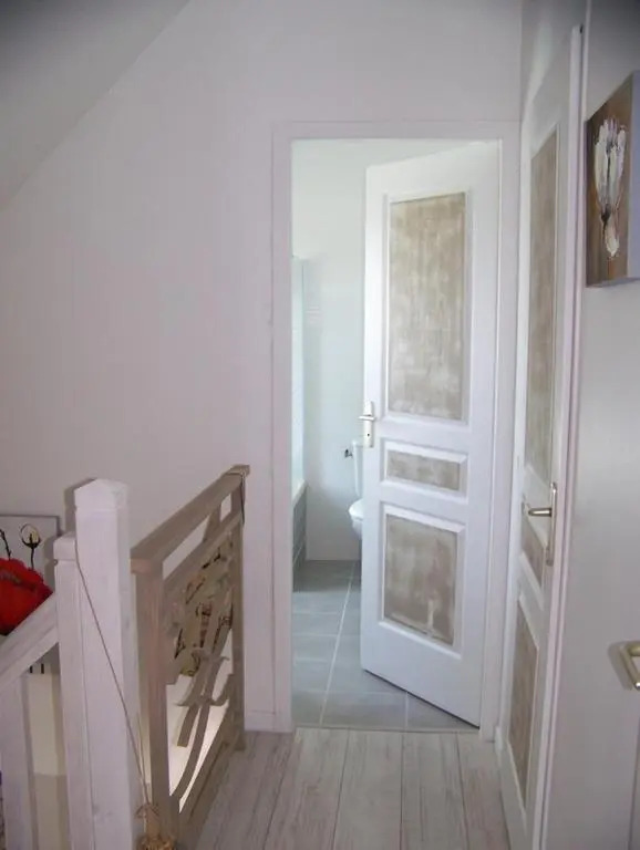 grande chambre lumineuse et spacieuse 22m2