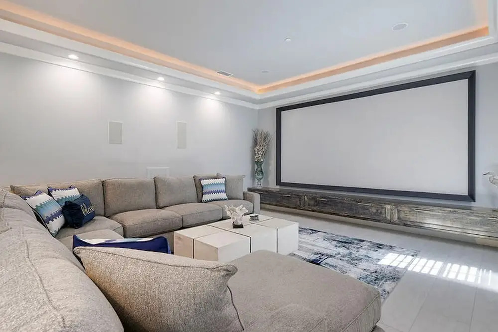 Mare Moderno by Bliss Beach Rentals