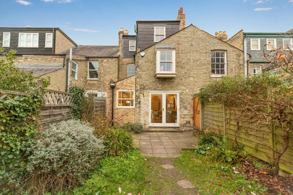 The River Cam Escape - 5BDR with Private Garden with Pond
