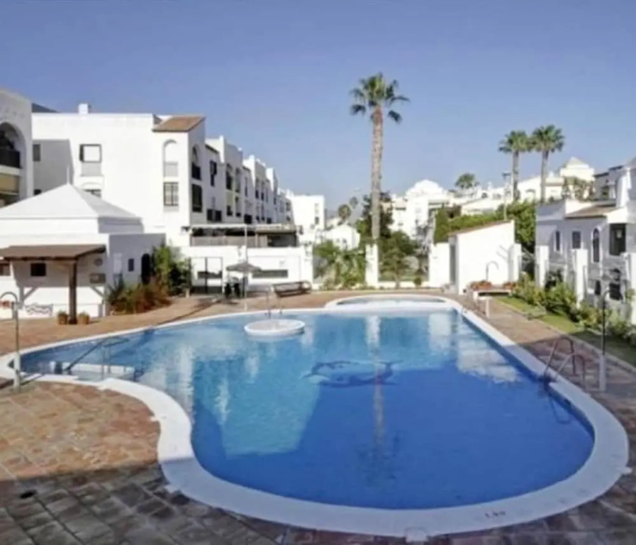 Apartment With 2 Bedrooms in Motril, With Pool Access and Wifi Near the Beach