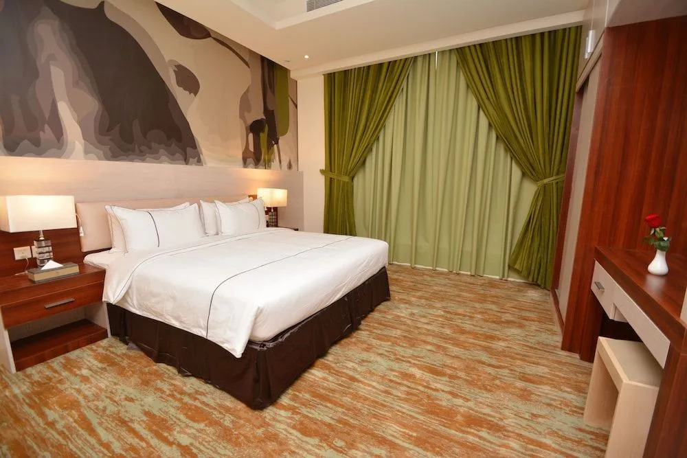 Thwary Hotels Suites 3