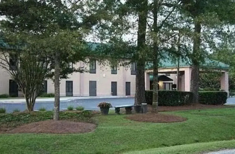 Moncks Corner Inn