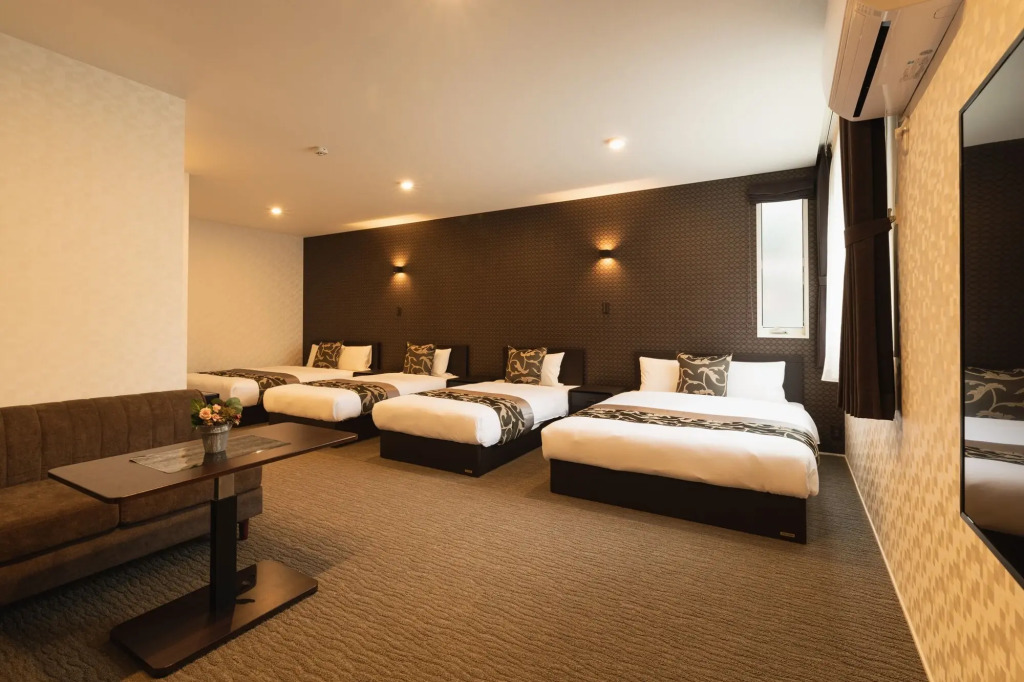 GRAND BASE Nagasaki Ekimae