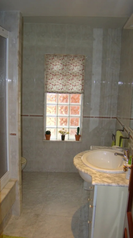 A Coruna 102813 5 Bedroom Holiday home By Mo Rentals