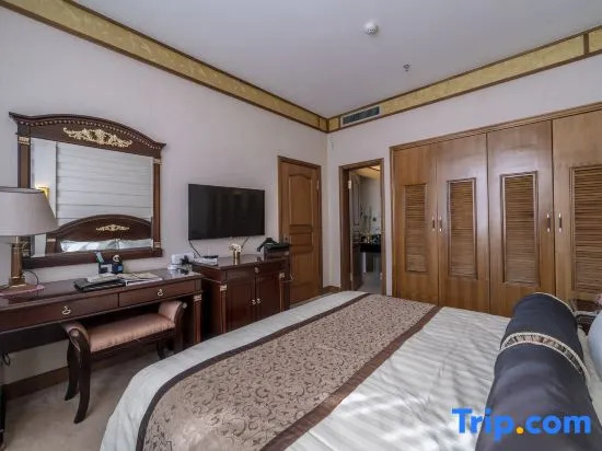 Jewel Flower Hotel(Hami Oil Base Store)
