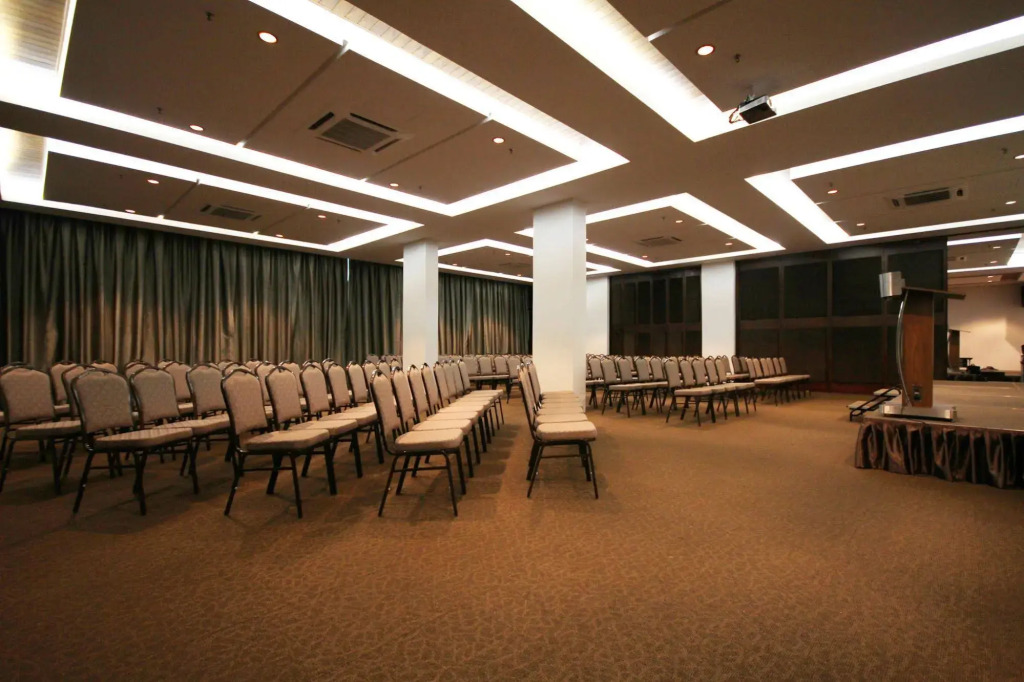 Aroma Hotel